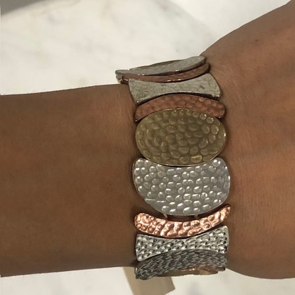 Shiny Stretchable Elastic Bracelet | Silver, Gold & Rose Gold | Fits All… - Picture 3 of 5